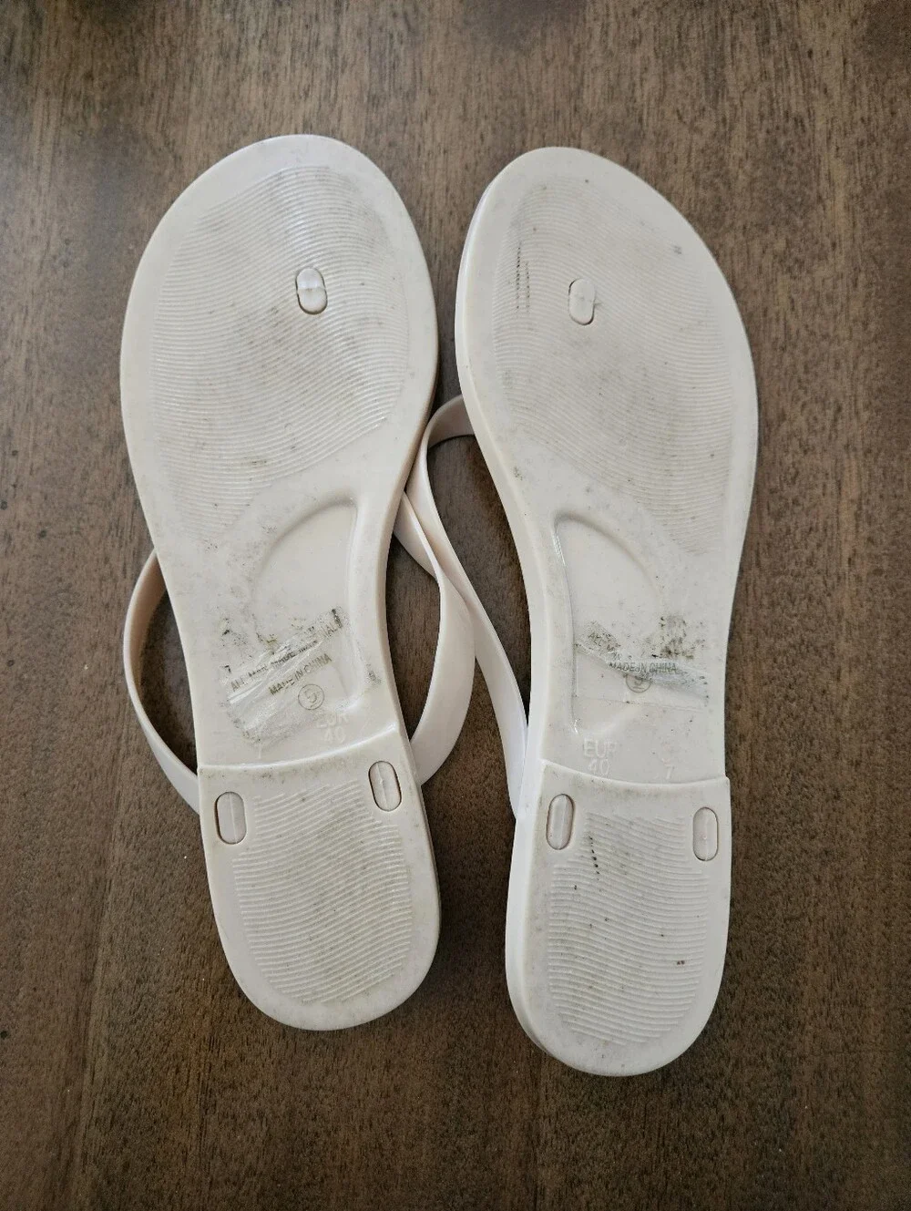 Wild Diva Lounge Jelly Flip Flip Sandals